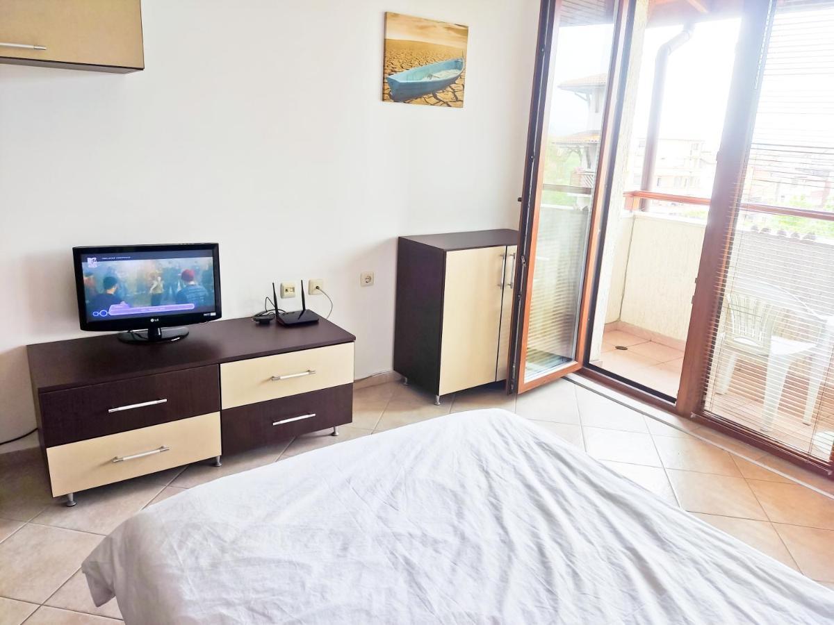 Apartament Studio Comfort Primorsko Mm Complex Exterior photo
